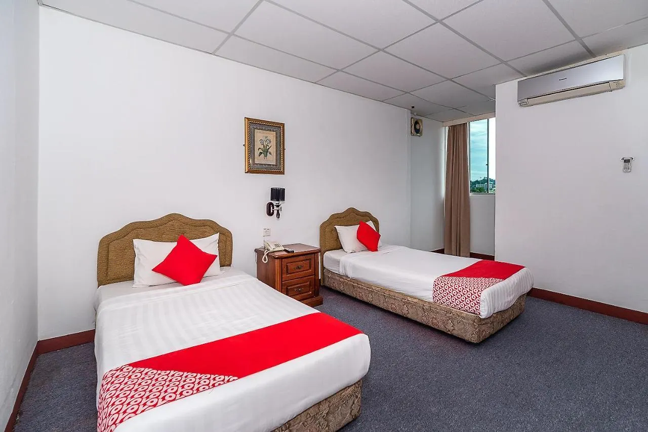 **  Oyo 89864 Hotel Holiday Park Kota Kinabalu Malesia