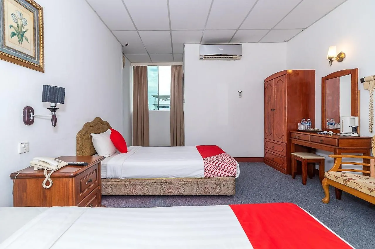 Oyo 89864 Hotel Holiday Park Kota Kinabalu