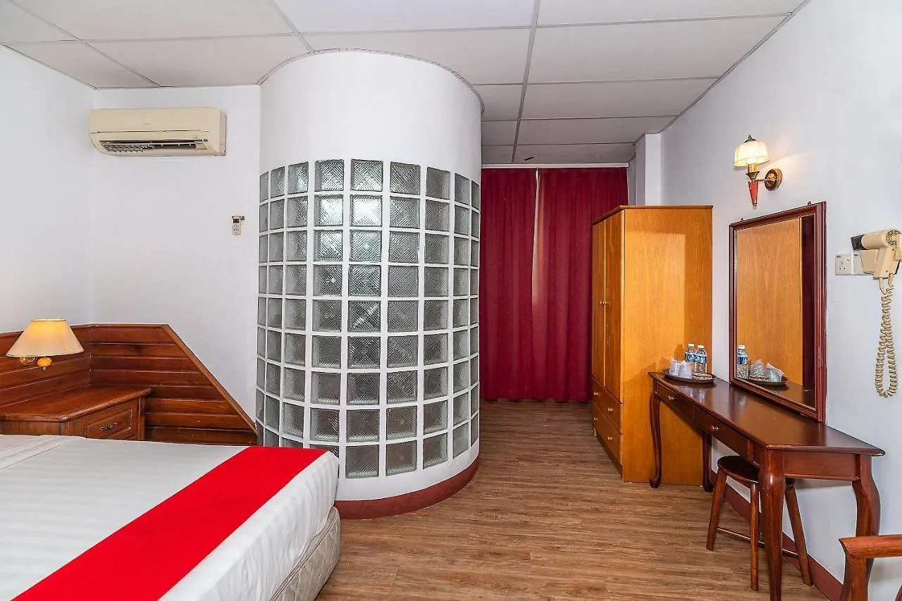 Oyo 89864 Hotel Holiday Park Kota Kinabalu