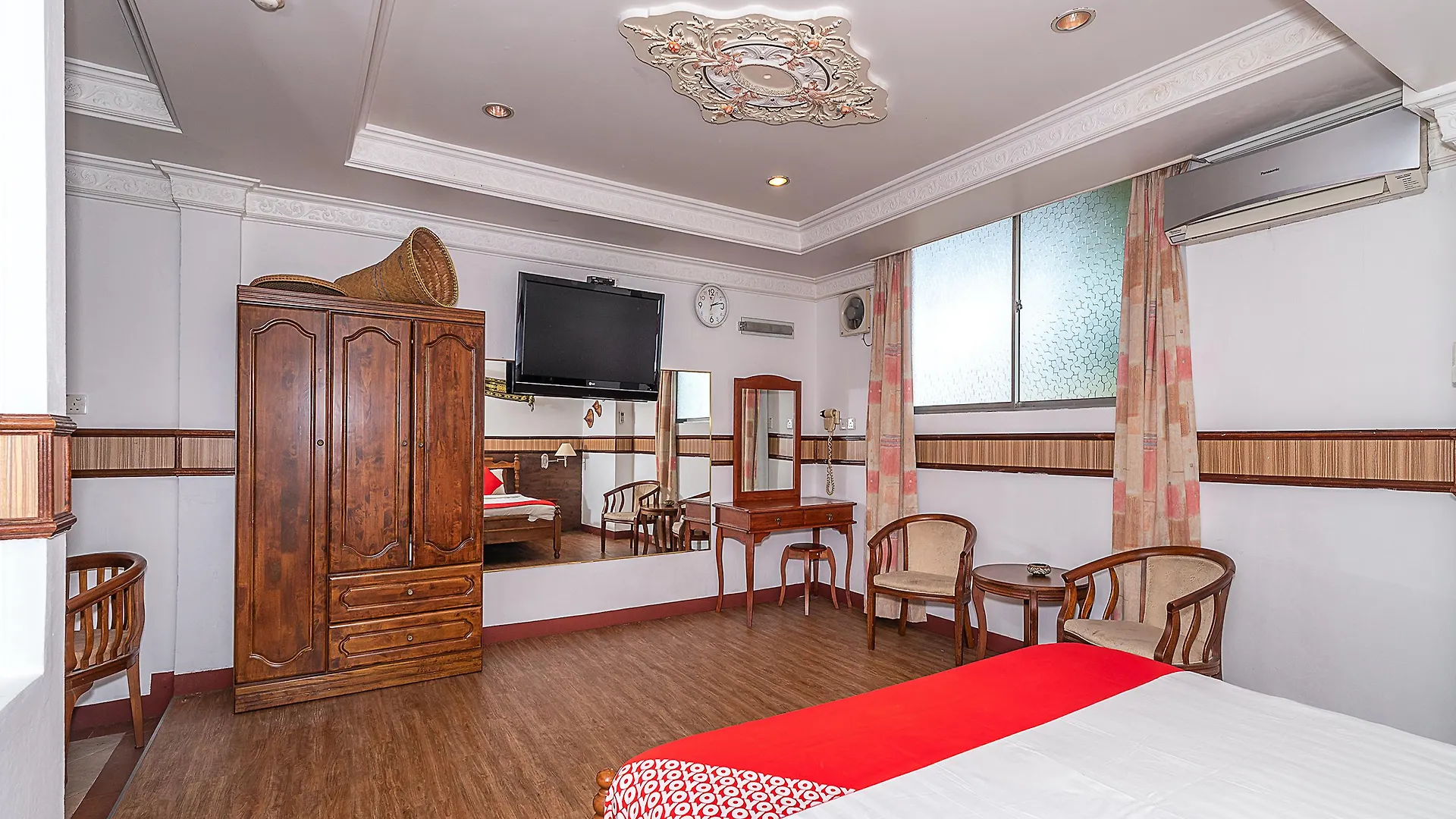 Oyo 89864 Hotel Holiday Park Kota Kinabalu