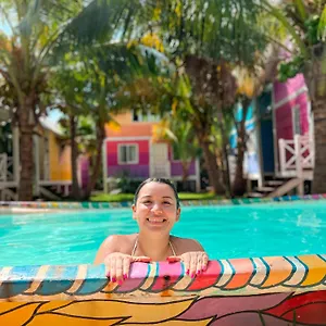 https://whyknot-holbox.quintano-roohotels.com