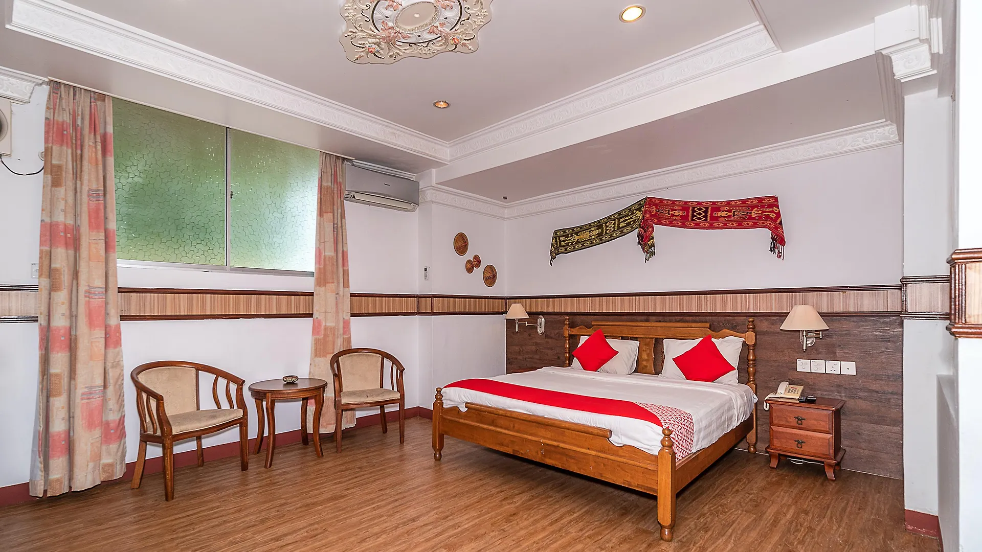 Oyo 89864 Hotel Holiday Park Кота-Кинабалу