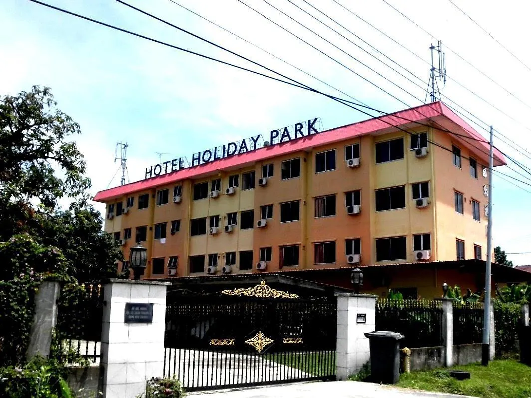 Oyo 89864 Hotel Holiday Park Кота-Кинабалу 2*,  Малайзия