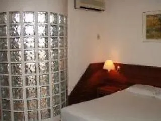 Oyo 89864 Hotel Holiday Park Кота-Кинабалу Малайзия